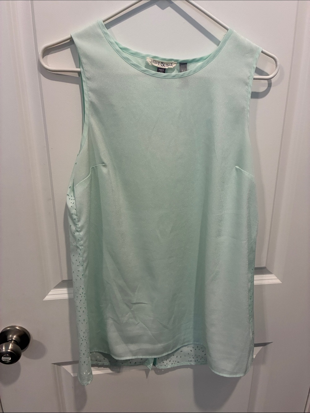Olive & Oak Mint Green Sleeveless Blouse